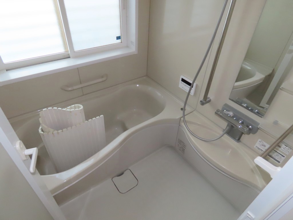 浴室乾燥暖房、追い焚き付きバス (風呂)