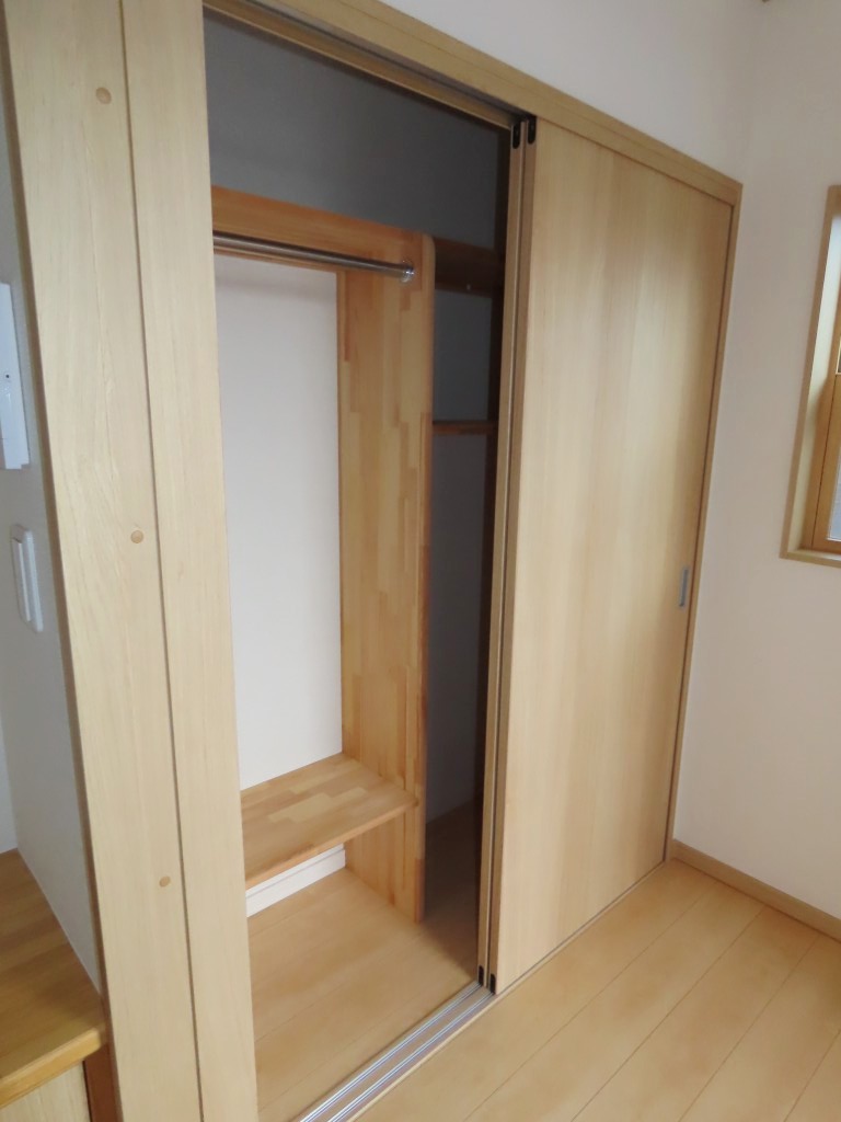 玄関の収納 (玄関)