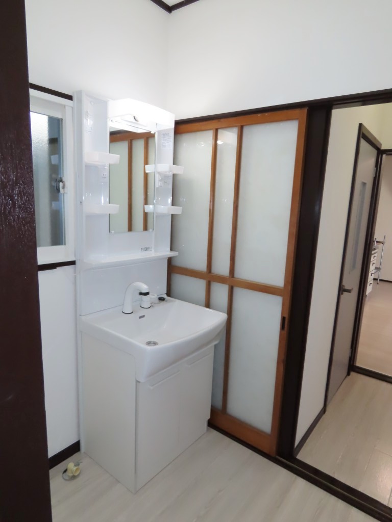 シャワー付き洗面台