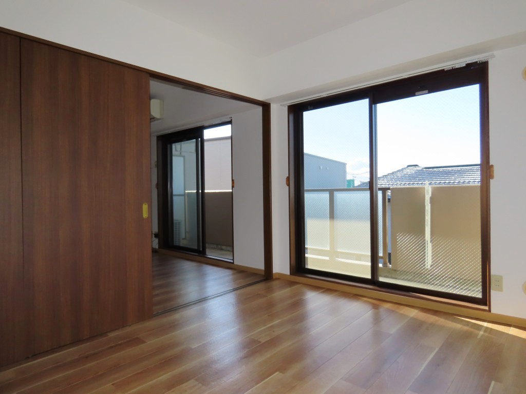 6帖の洋室 (内装)