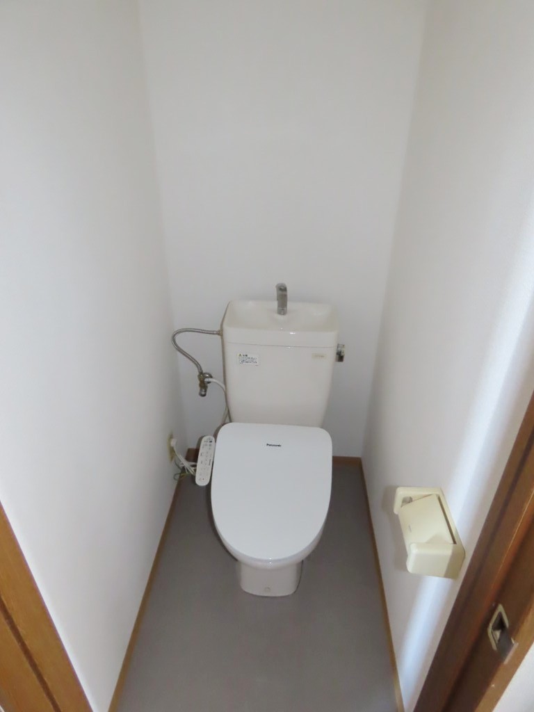 シャワー付きトイレ