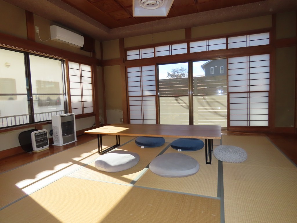 1階和室12.5帖 (内装)