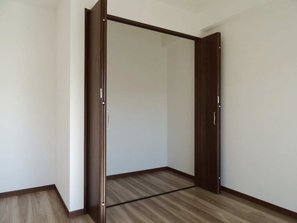 洋室のクローゼット