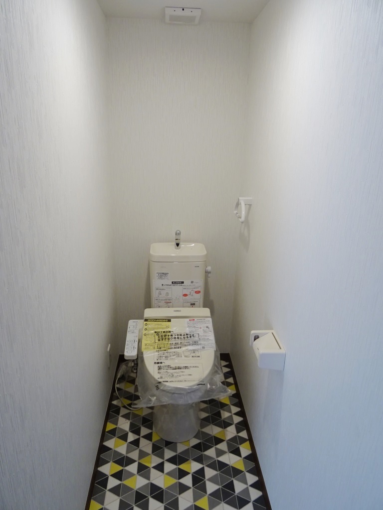 シャワー付きトイレ