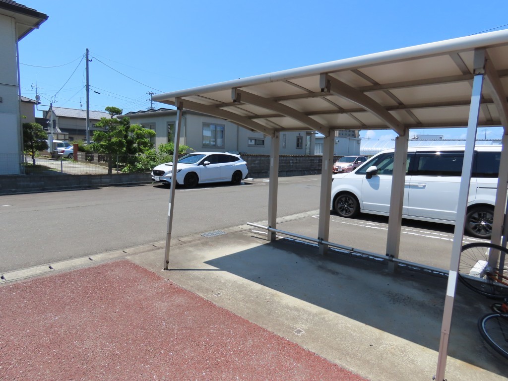 屋根付き駐輪場